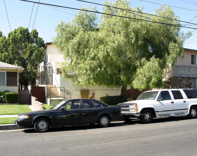 12223 Grevillea Ave in Hawthorne, CA - Building Photo - Building Photo