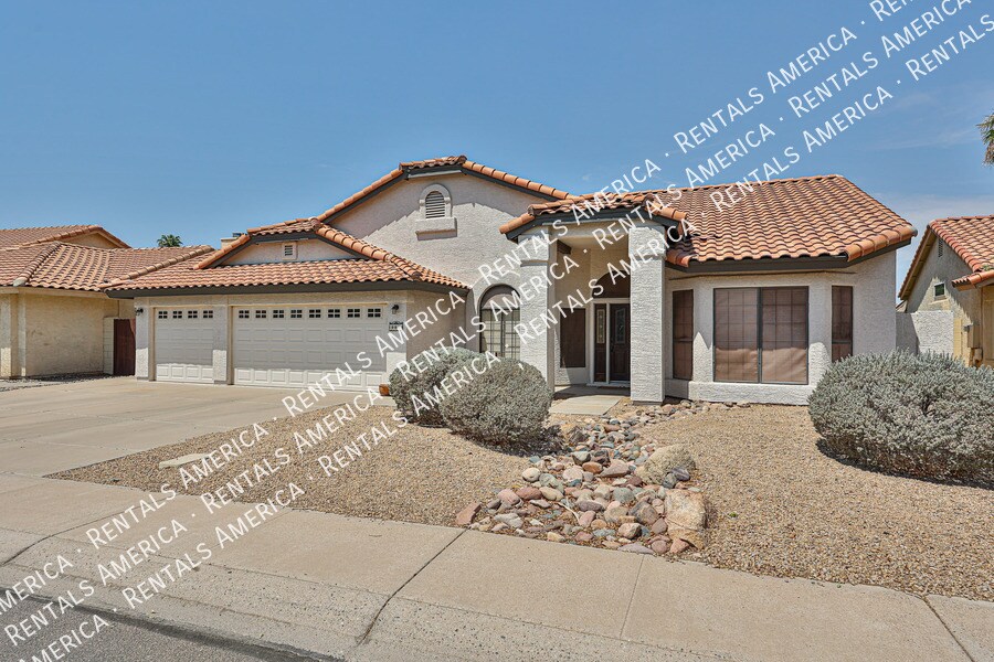 3802 N Wintergreen Way in Avondale, AZ - Building Photo