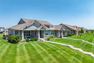 Prairie Trail Townhomes in Ankeny, IA - Building Photo - Building Photo