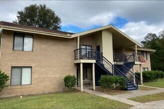 300 Cobb Mill Rd in Woodville, TX - Building Photo - Building Photo