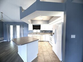 302 NW 2nd Pl in Cape Coral, FL - Building Photo - Building Photo