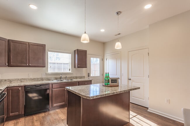 274 Trunk St NE, Unit 274 in Cleveland, TN - Building Photo - Building Photo