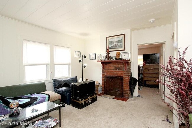 212 Reading Ave, Unit 2