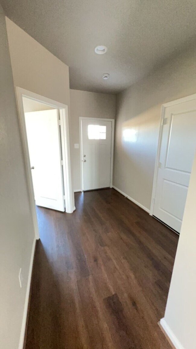 1033 Tillman Ln in East Bernard, TX - Building Photo - Building Photo