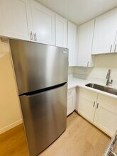 11260 Westminster Ave in Los Angeles, CA - Foto de edificio - Building Photo