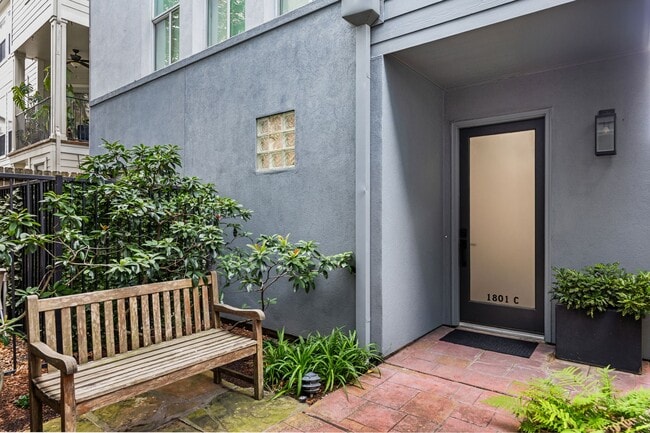 1801 Oneil St in Houston, TX - Building Photo - Building Photo