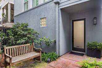 1801 Oneil St in Houston, TX - Building Photo - Building Photo