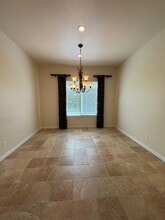 19436 Royal Oaks Rd in Apple Valley, CA - Building Photo - Building Photo