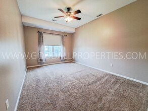 3031 Grand Ave in Des Moines, IA - Building Photo - Building Photo