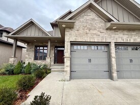 Stunning 4-Bedroom Executive Home for Rent in North London. AVAIL JULY 1 in London, ON - Building Photo