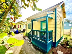471 11th Ave S in St. Petersburg, FL - Building Photo - Building Photo