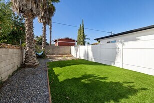 5124 Leo St in San Diego, CA - Building Photo