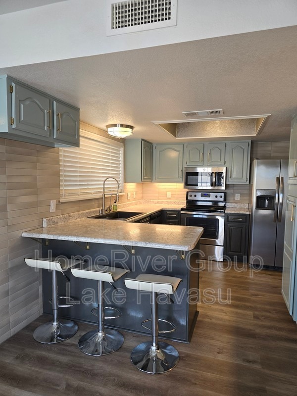 property at 85 Acoma Blvd S