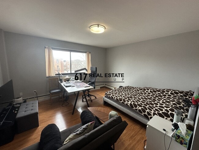 property at 35 Glencoe St