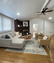 239-241-241 Maverick St in Boston, MA - Building Photo - Building Photo