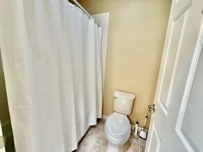 100 Dowd Ct in Folsom, CA - Building Photo - Building Photo