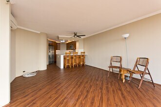 2101 Nuuanu Ave in Honolulu, HI - Building Photo - Building Photo