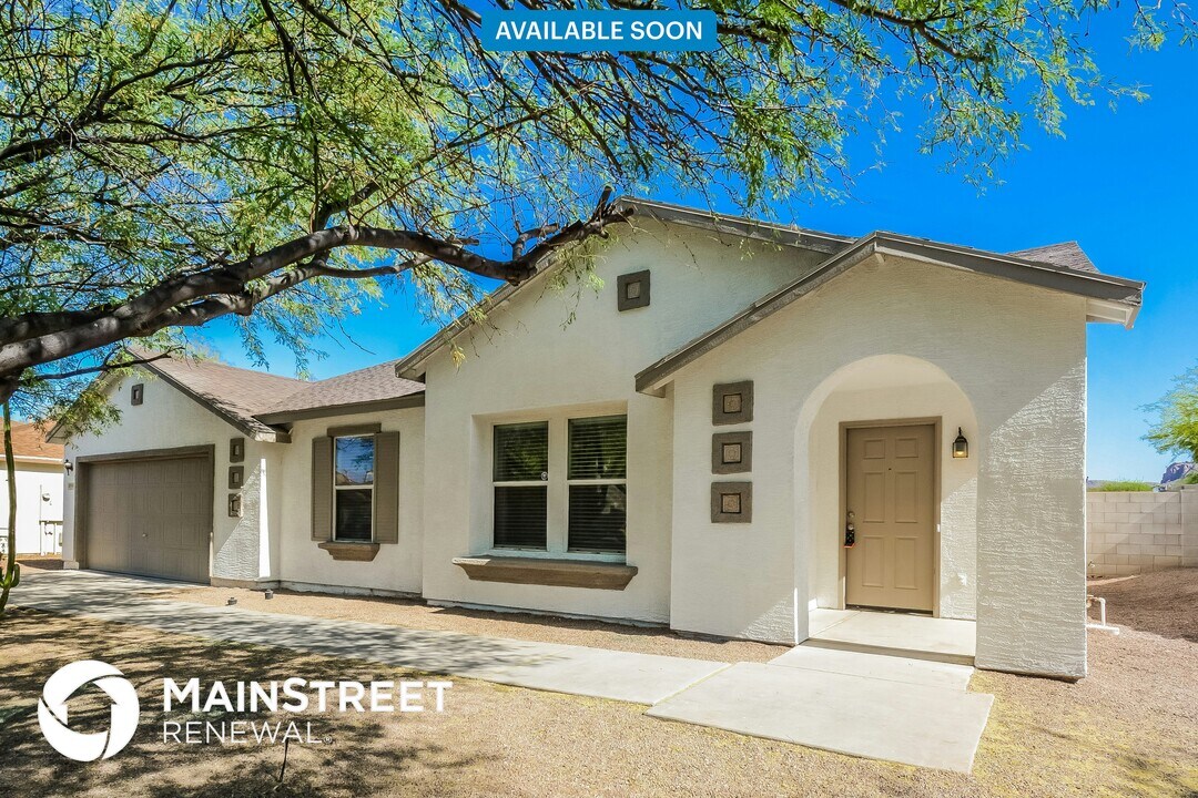 4884 W Calle Don Alberto in Tucson, AZ - Building Photo
