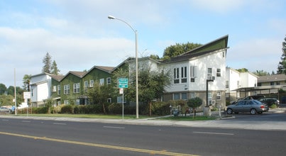 Stoney Pine Apartments in Sunnyvale, CA - Building Photo - Building Photo