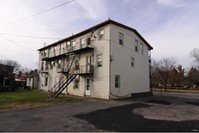 18-26 E Saint James St in Kingston, NY - Foto de edificio - Building Photo