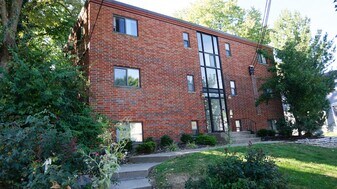 3709 Drake Ave in Cincinnati, OH - Building Photo