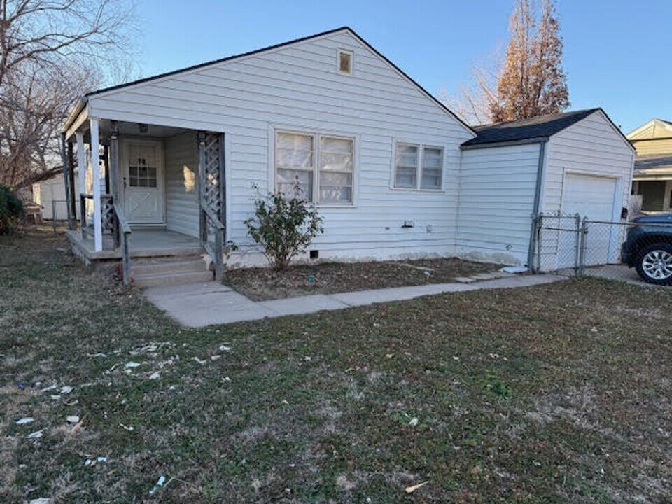 2143 S Wichita St in Wichita, KS - Building Photo