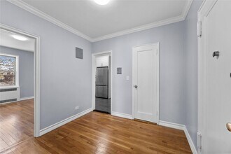 784 Palmer Rd in Yonkers, NY - Building Photo - Building Photo