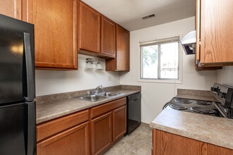 Normandy Terrace Apartments in West Des Moines, IA - Foto de edificio - Interior Photo