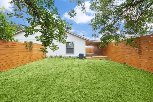 3609 Leafield Dr in Austin, TX - Building Photo - Building Photo