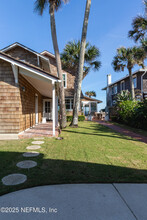 1373 Beach Ave in Atlantic Beach, FL - Building Photo - Building Photo