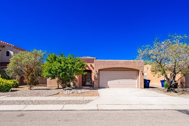 property at 1124 Calle Corvo NE
