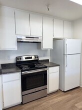 Plumwood Apartments in Sacramento, CA - Building Photo - Building Photo