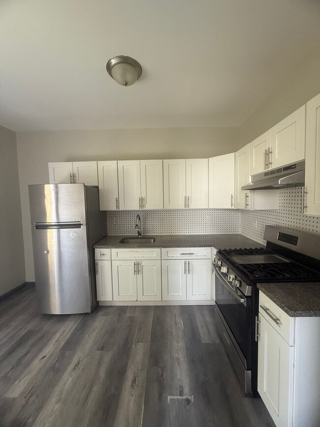 71 W Runyon St, Unit 3