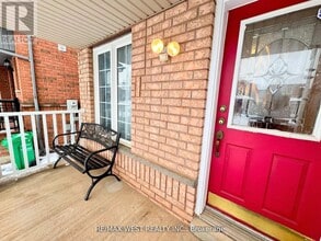 98 Four Seasons Cir in Brampton, ON - Building Photo - Building Photo