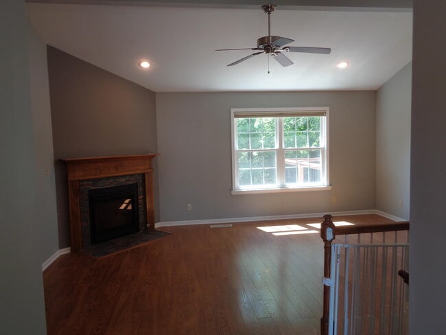 3801 Blue Cedar Ln in Columbia, MO - Building Photo - Building Photo