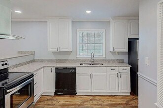 1769 Timothy Dr SW in Atlanta, GA - Building Photo - Building Photo