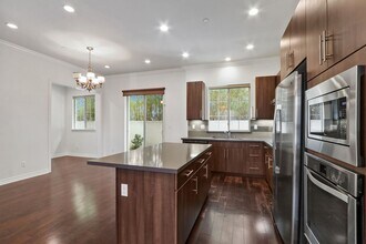 908 N Santa Anita Ave in Arcadia, CA - Building Photo - Building Photo