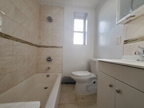 113 Martin Luther King Jr Dr, Unit 2B in Jersey City, NJ - Building Photo - Building Photo