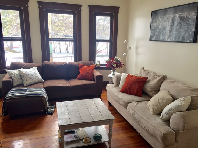 183 College Ave in Somerville, MA - Building Photo - Building Photo