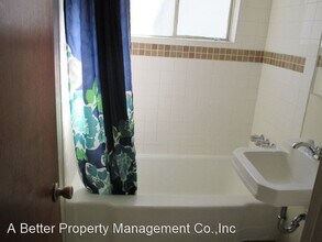 1060 Mira Mar Ave in Long Beach, CA - Building Photo - Building Photo