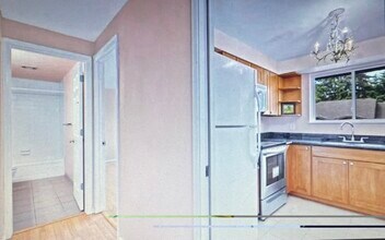 15617 NE 18th St in Bellevue, WA - Foto de edificio - Building Photo