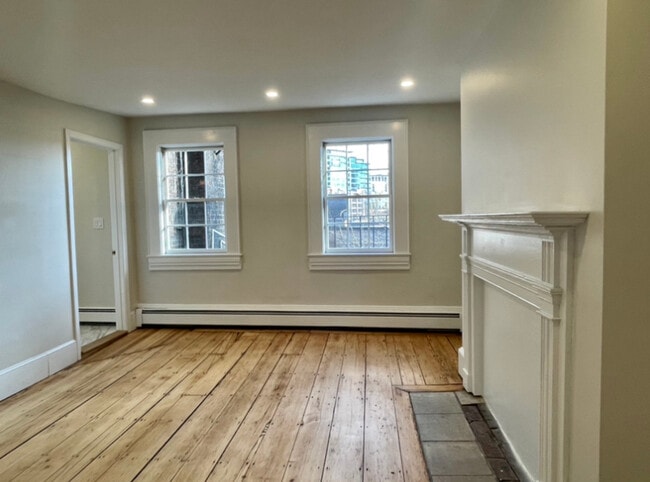 42 Fayette St, Unit 2