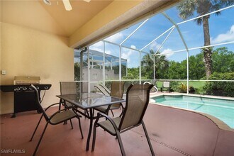 5815 Persimmon Way in Naples, FL - Building Photo - Building Photo