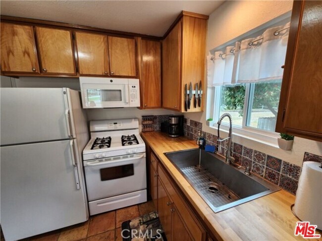 37200 Glen Oaks Rd in Temecula, CA - Building Photo - Building Photo
