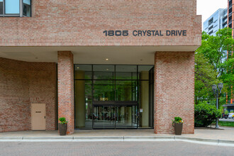 Crystal Park Condos in Arlington, VA - Building Photo - Building Photo