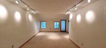 6404 137th Ave NE in Redmond, WA - Building Photo - Building Photo