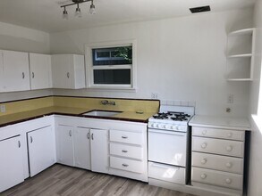 402 Dufour St in Santa Cruz, CA - Building Photo - Building Photo