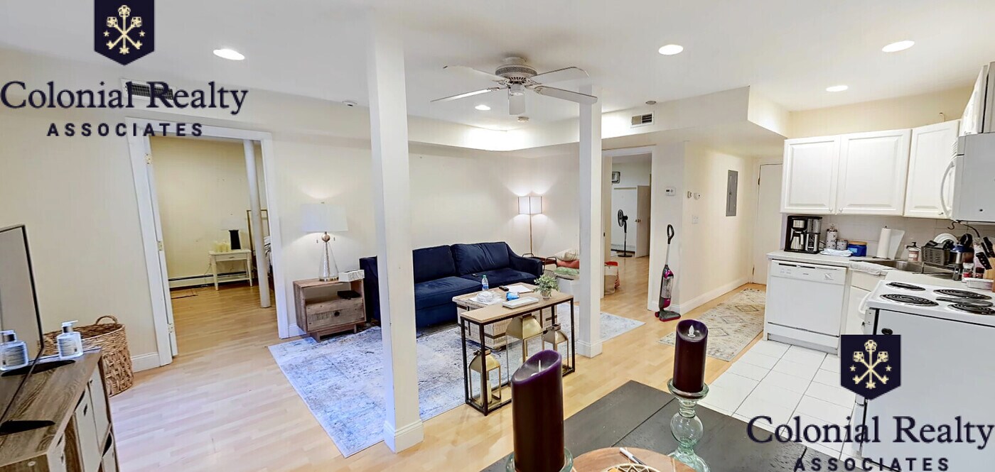 12 Dean St in Norwood, MA - Building Photo