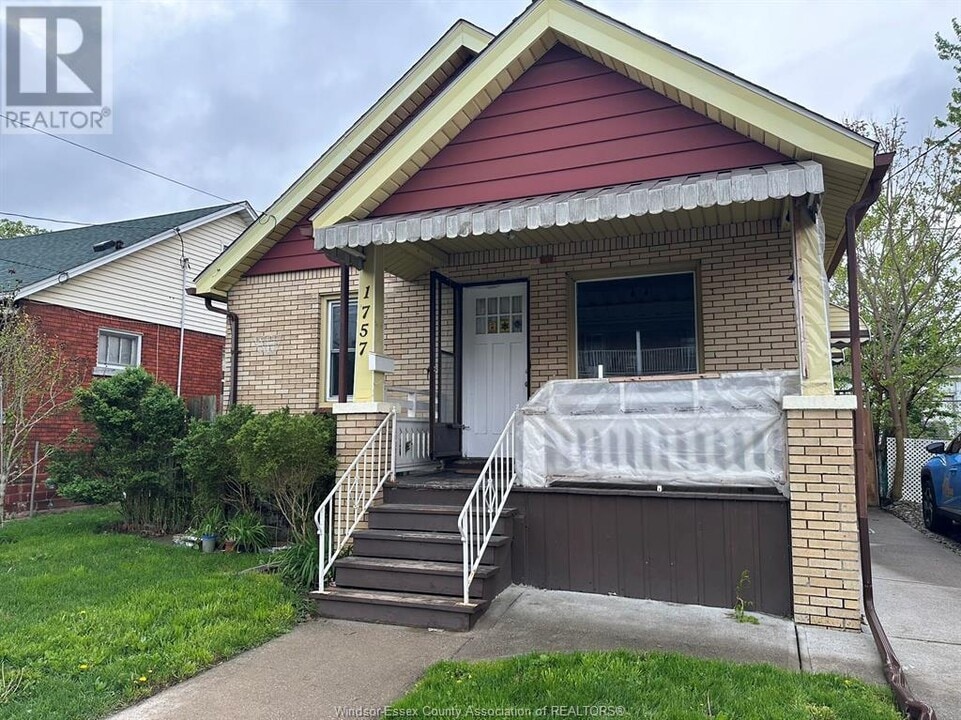 1757 Rooney St in Windsor, ON - Building Photo