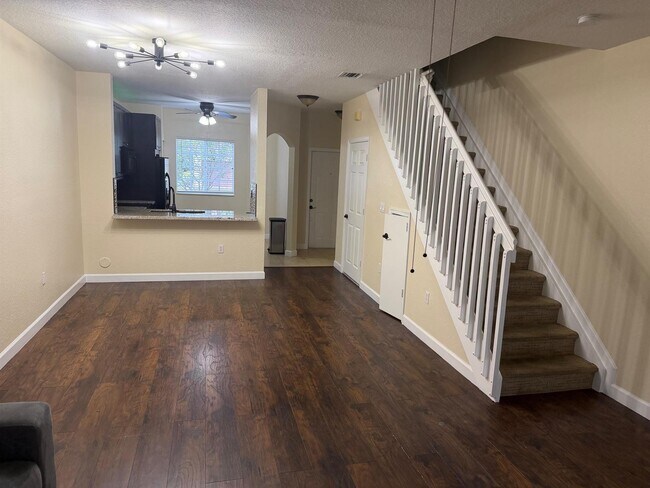 8839 S Isles Cir, Unit 1708 in Tamarac, FL - Foto de edificio - Building Photo